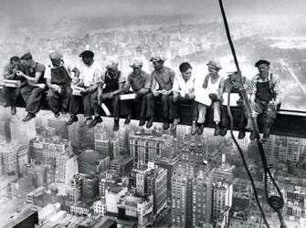 1932 Construction Workers Lunching on a Crossbeam Poster